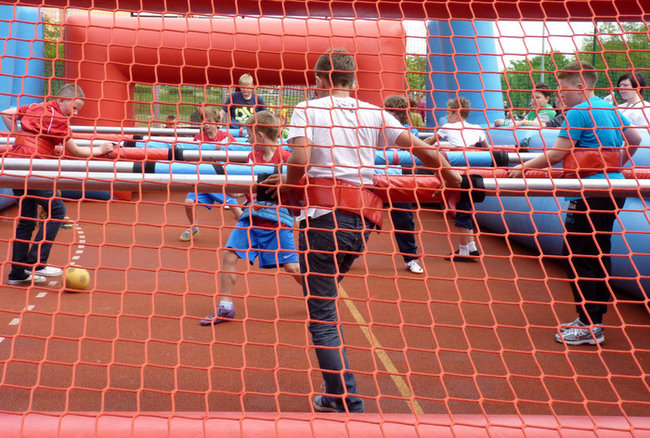Sport i zabawa na świeckim Orliku