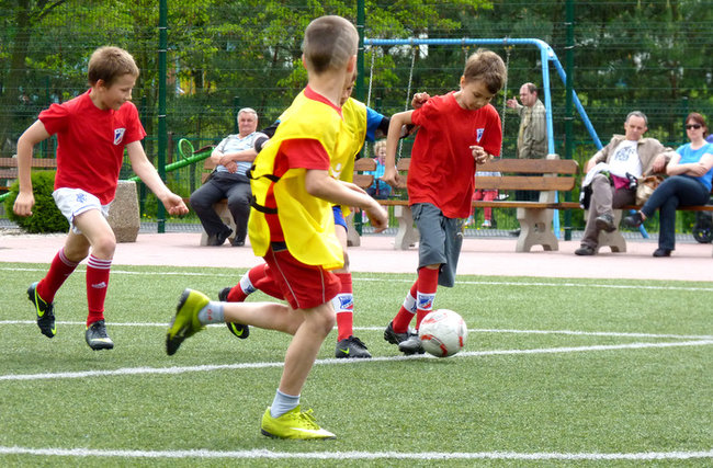 Sport i zabawa na świeckim Orliku