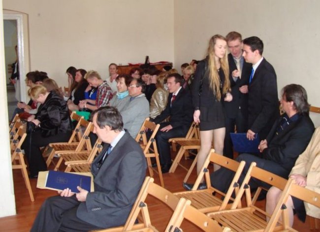 Maturzyści z Katolika odebrali świadectwa