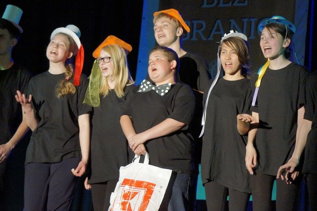 Młodzieżowe teatry opanowały Świecie