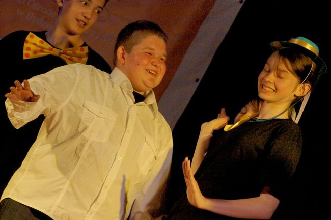 Młodzieżowe teatry opanowały Świecie
