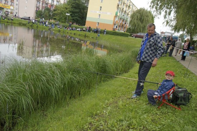 Wędkowali na Dzień Dziecka