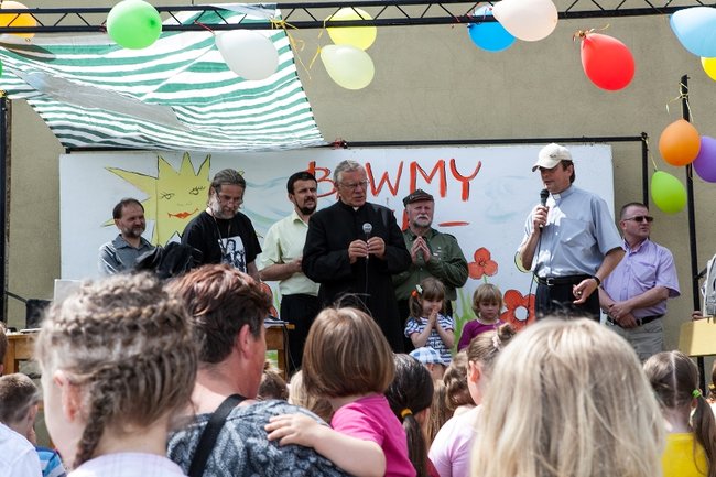 Piknik na jubileusz księdza