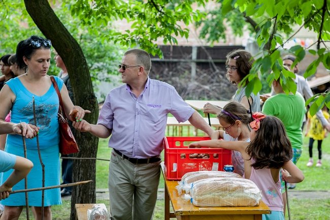 Piknik na jubileusz księdza
