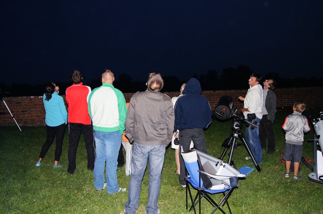 Przez teleskopy można patrzeć też na słońce