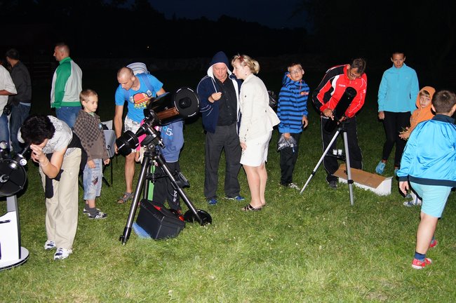 Przez teleskopy można patrzeć też na słońce