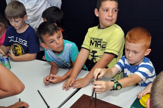 Profesor Ciekawski i jego eksperymenty