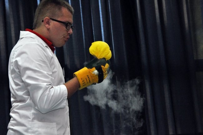 Profesor Ciekawski i jego eksperymenty