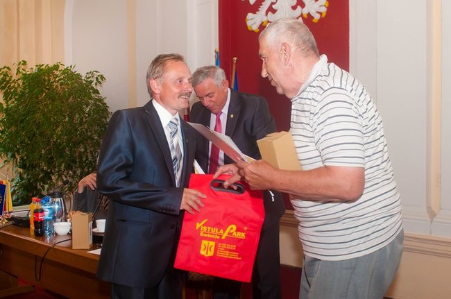 Nowi bartnicy przyjęci na sesji