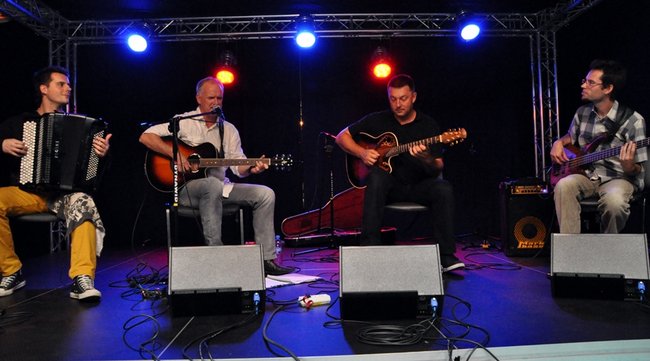 Siedem godzin wspólnego śpiewania