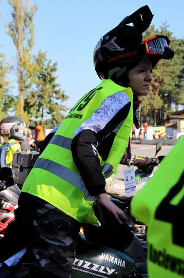 Prawie trzystu zawodników walczyło w kurzu i błocie