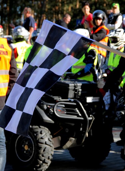 Prawie trzystu zawodników walczyło w kurzu i błocie