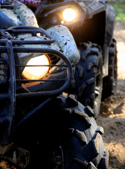 Prawie trzystu zawodników walczyło w kurzu i błocie