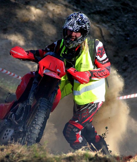 Prawie trzystu zawodników walczyło w kurzu i błocie