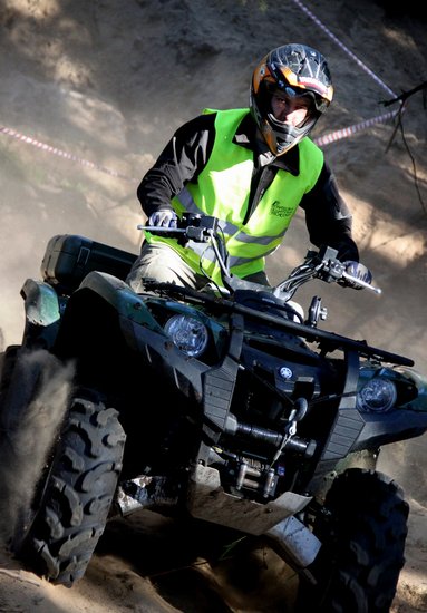 Prawie trzystu zawodników walczyło w kurzu i błocie