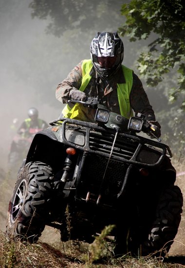 Prawie trzystu zawodników walczyło w kurzu i błocie