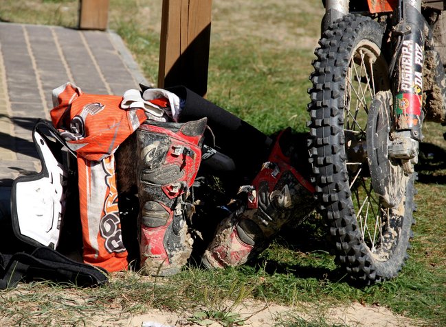 Prawie trzystu zawodników walczyło w kurzu i błocie