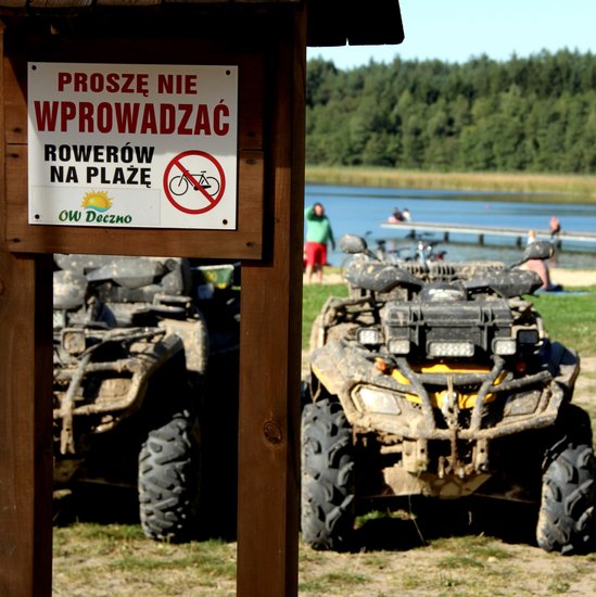 Prawie trzystu zawodników walczyło w kurzu i błocie