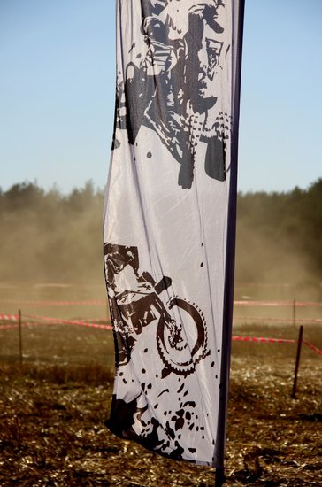 Prawie trzystu zawodników walczyło w kurzu i błocie