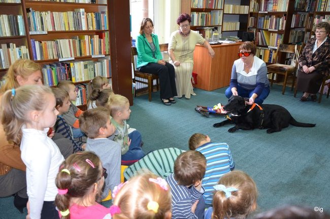 Dzieci posłuchały o psach  przewodnikach