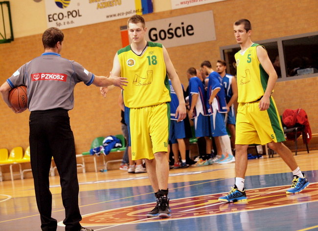 KK Świecie tylko trzeci