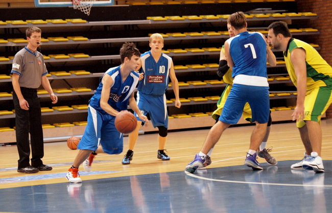 KK Świecie tylko trzeci