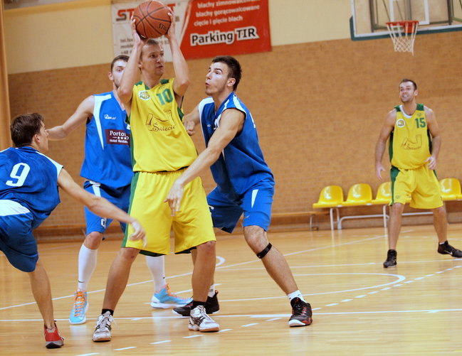 KK Świecie tylko trzeci