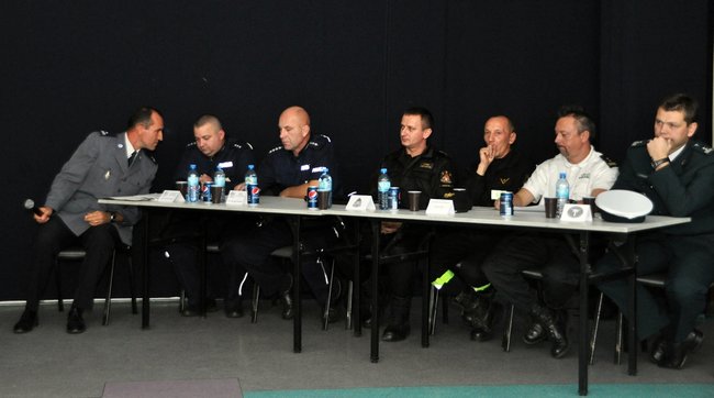 Debata o ruchu drogowym - zdjęcia