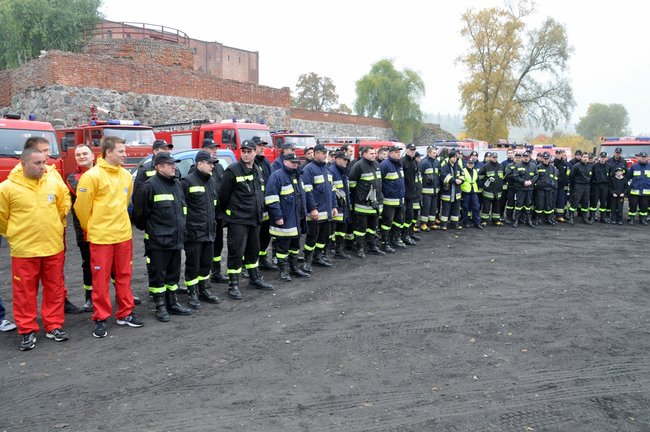 W terenie uczyli się ratować