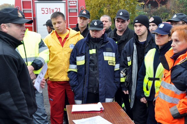 W terenie uczyli się ratować