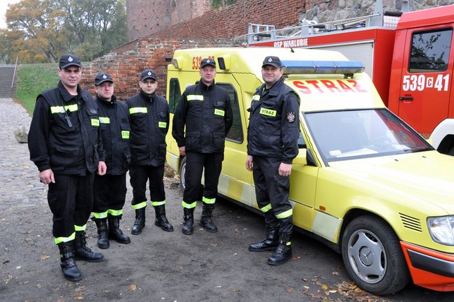 W terenie uczyli się ratować