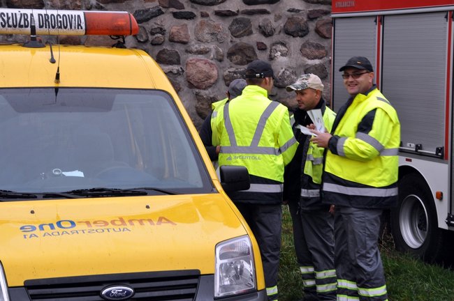 W terenie uczyli się ratować