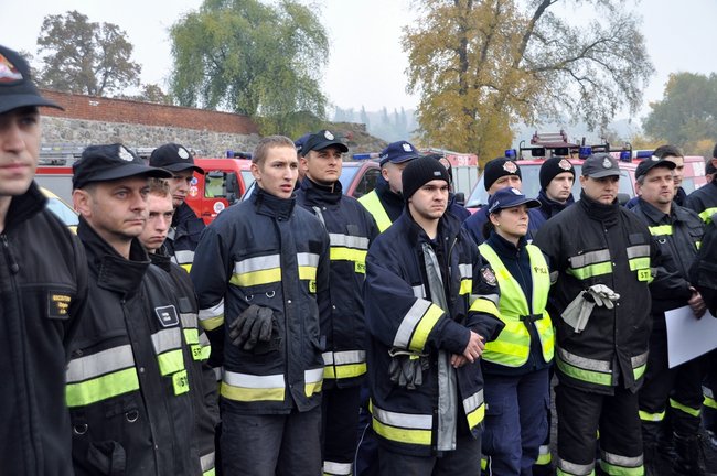 W terenie uczyli się ratować