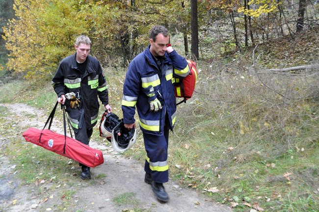 W terenie uczyli się ratować