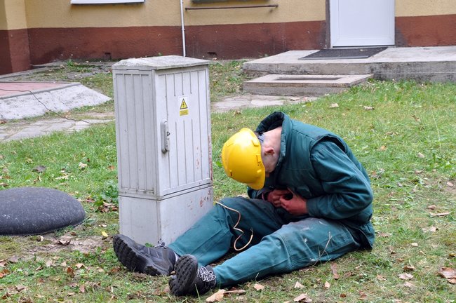 W terenie uczyli się ratować