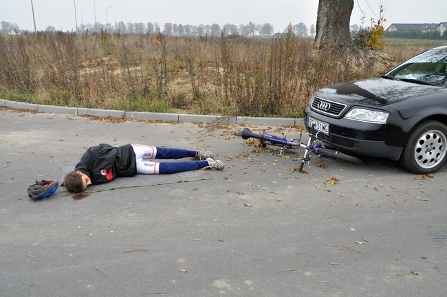 W terenie uczyli się ratować