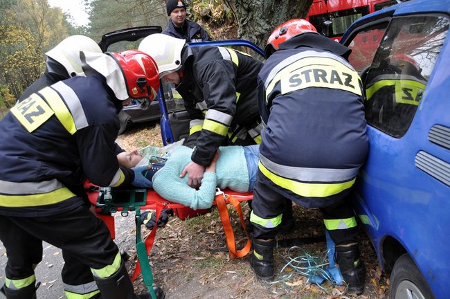 W terenie uczyli się ratować