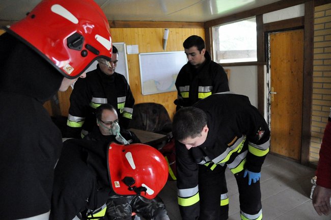 W terenie uczyli się ratować