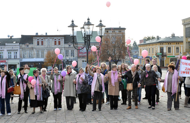 Młodzi budzą świecian