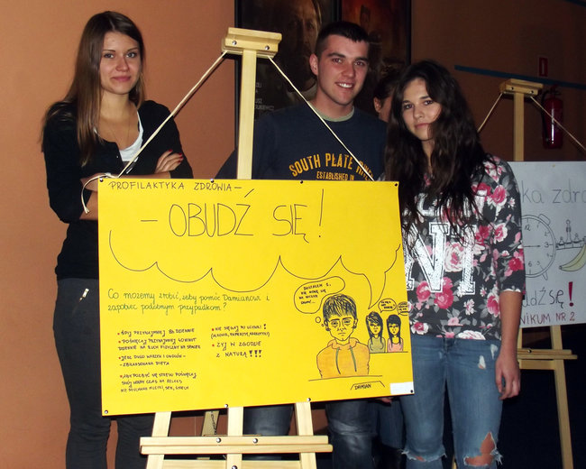 Młodzi budzą świecian