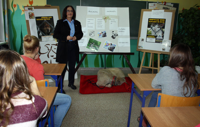 By kochać ludzi, trzeba umieć kochać zwierzęta