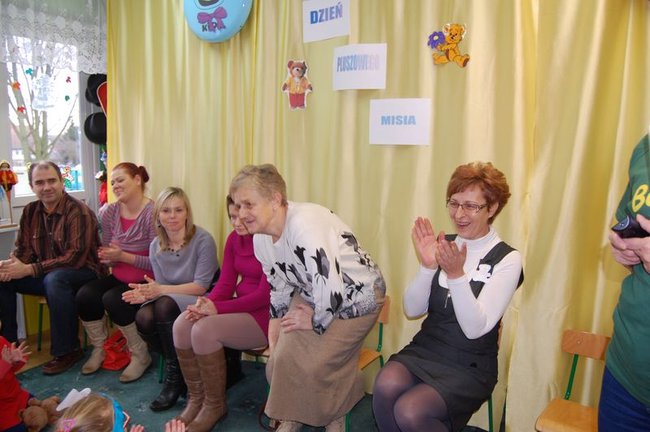 Słuchajcie, słuchajcie - zamieszkały misie w Bajce