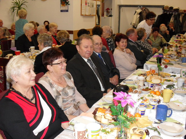 Opłatek w klubie ?WRZOS?