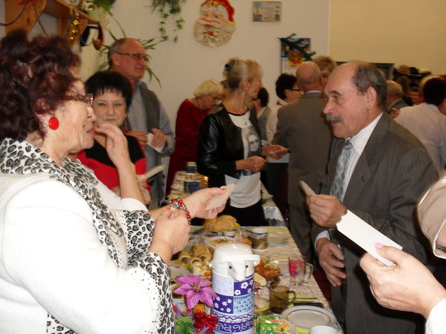 Opłatek w klubie ?WRZOS?