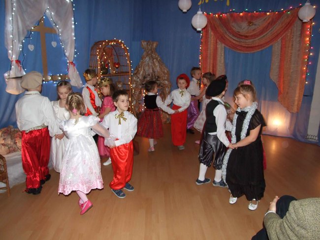 Wigilijnie w przedszkolu ?Pod klonem?