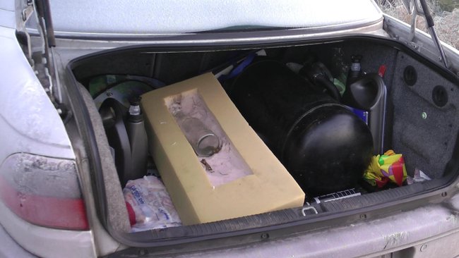 8 kilo trotylu w bagażniku