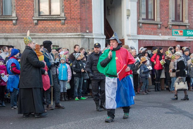 Tysiące przeszło z Orszakiem Trzech Króli