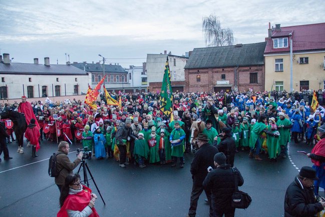 Tysiące przeszło z Orszakiem Trzech Króli