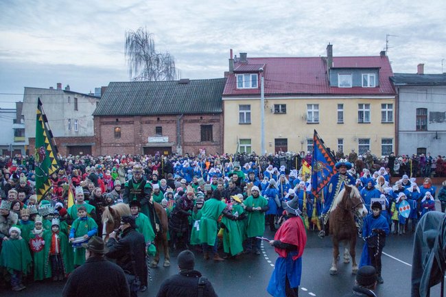Tysiące przeszło z Orszakiem Trzech Króli