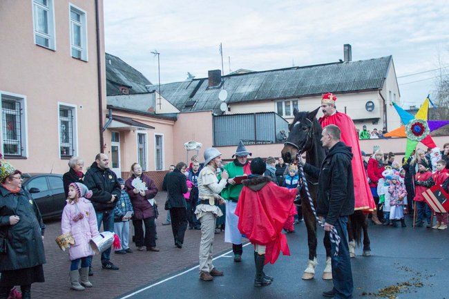 Tysiące przeszło z Orszakiem Trzech Króli